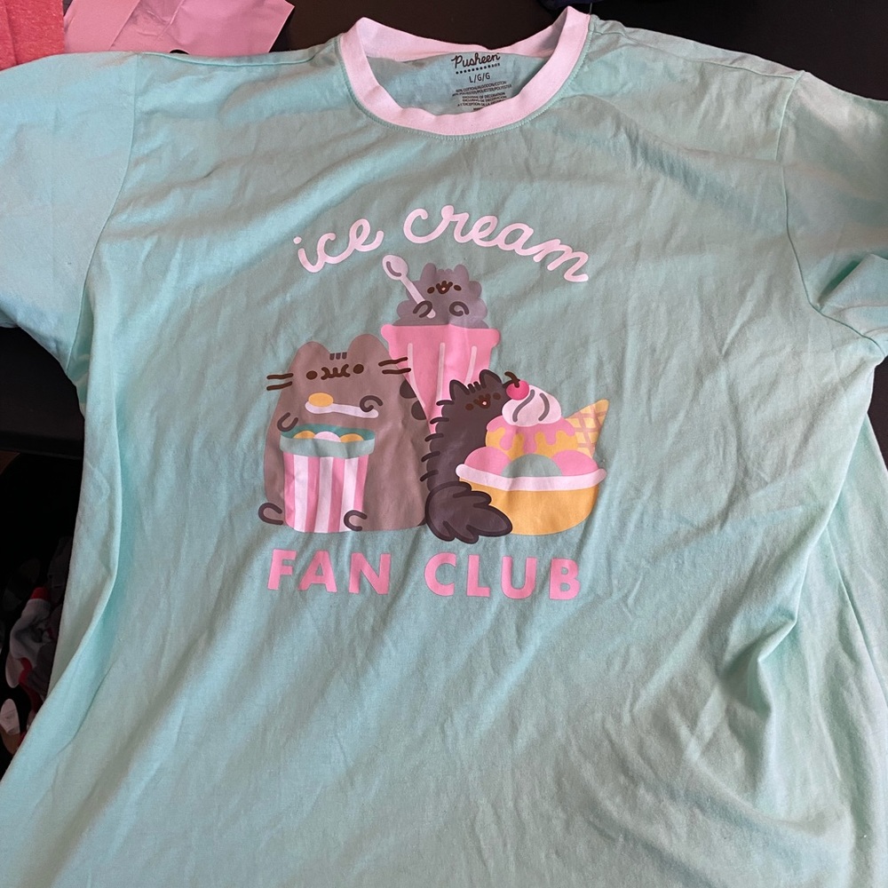 Limited Edition Pusheen Box Ice Cream Shirt, Size Large